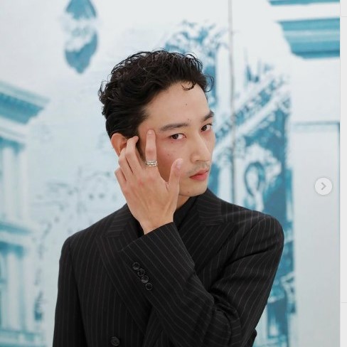 Shuhei Uesugi's attractive photos